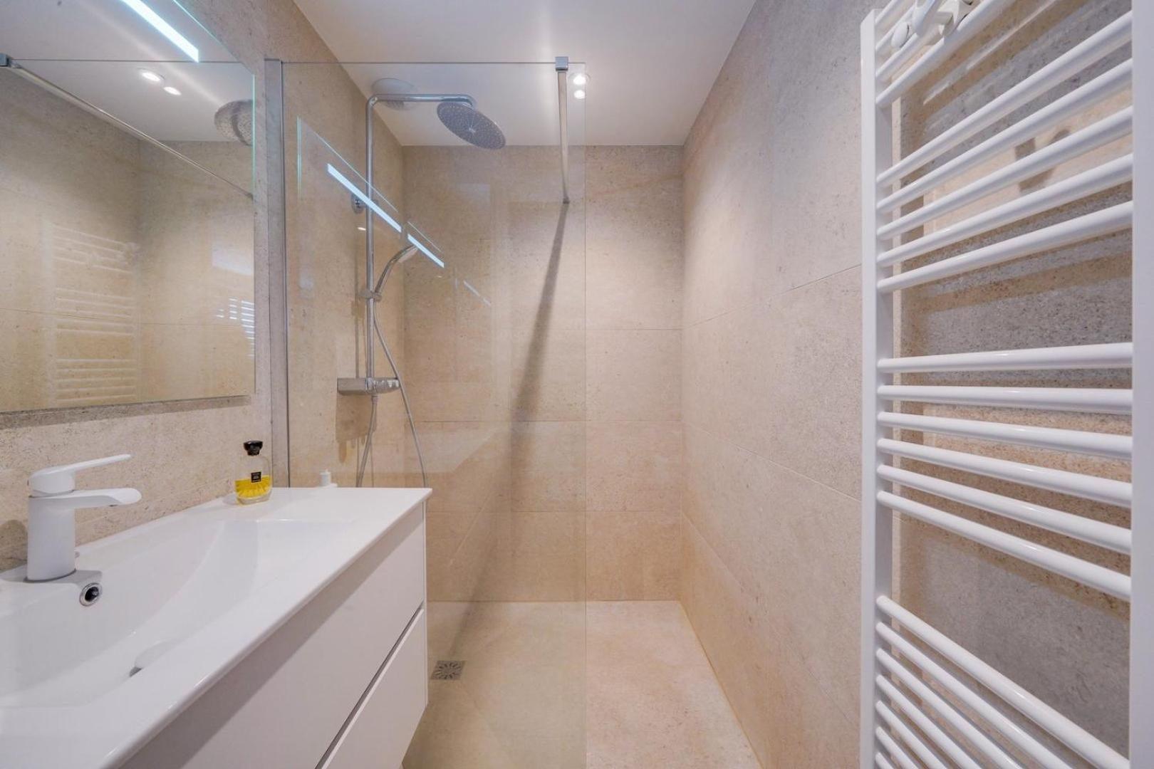 Spacious Bordeaux Family Home With Swimming Pool Екстериор снимка